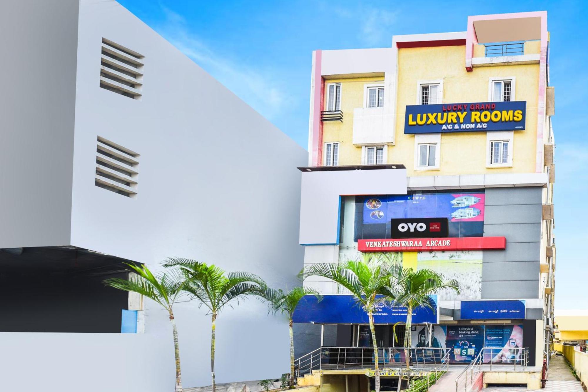 Hotel O Lucky Grand Hyderabad Bagian luar foto