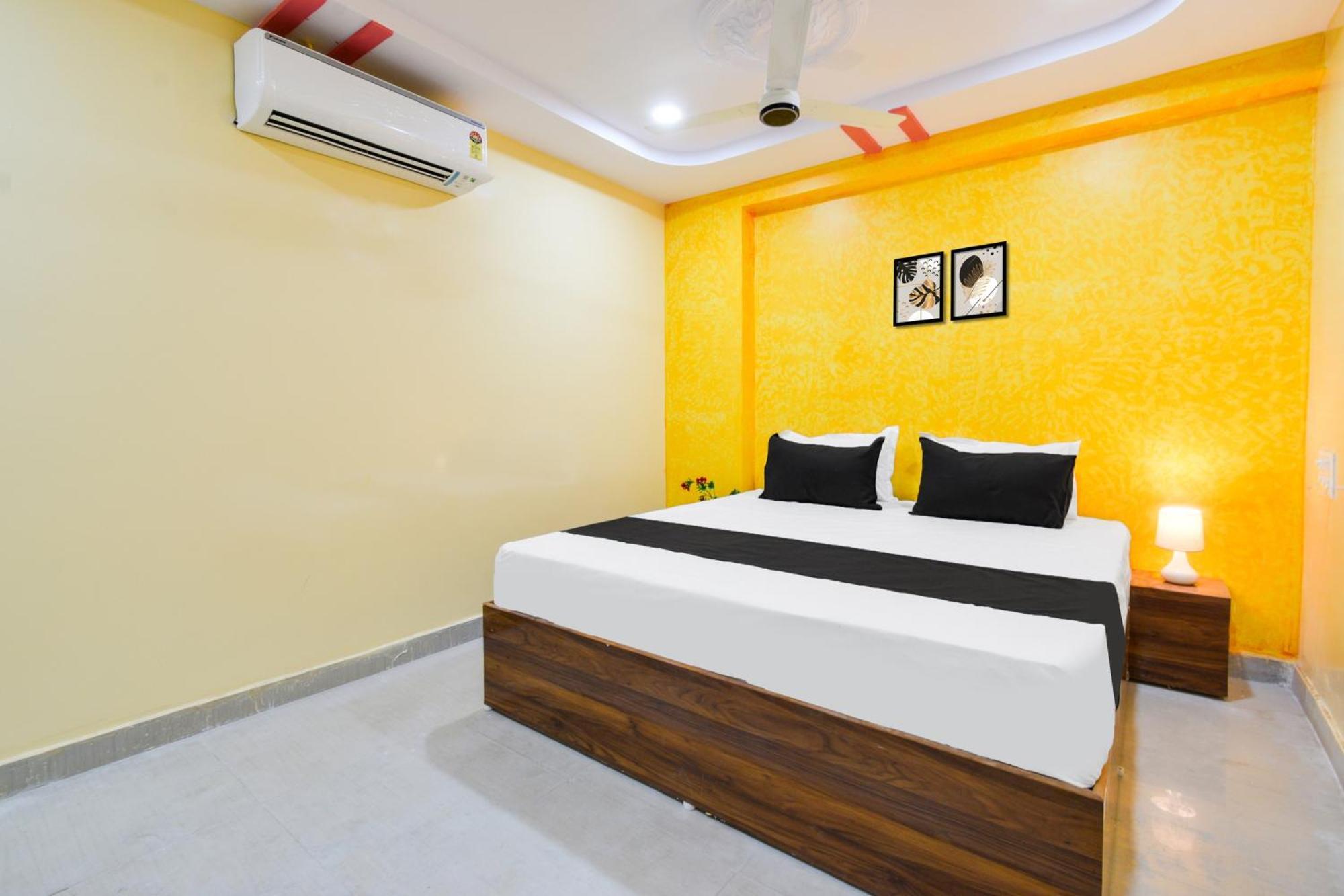 Hotel O Lucky Grand Hyderabad Bagian luar foto