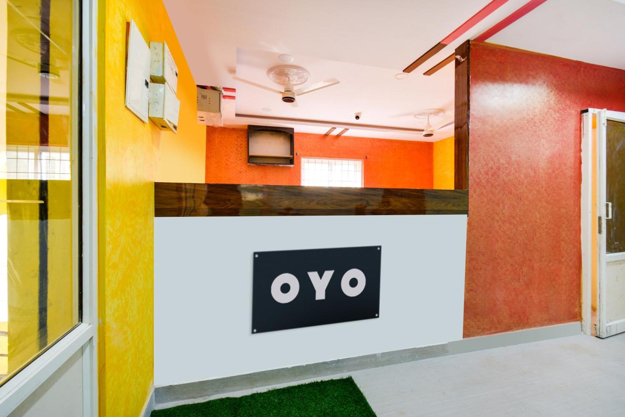 Hotel O Lucky Grand Hyderabad Bagian luar foto
